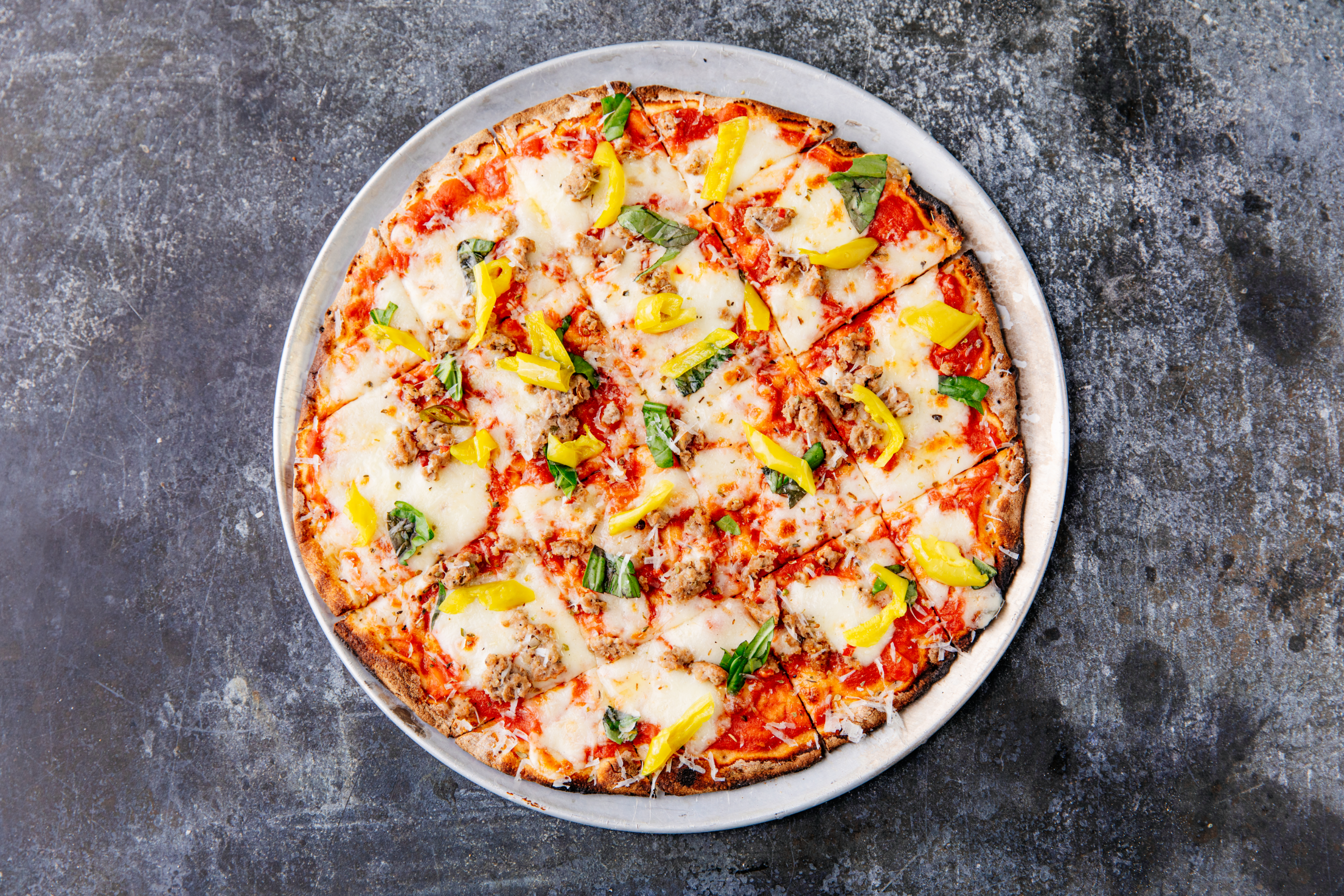 Chicago Thin Crust Pizza
 &ndash; Gozney